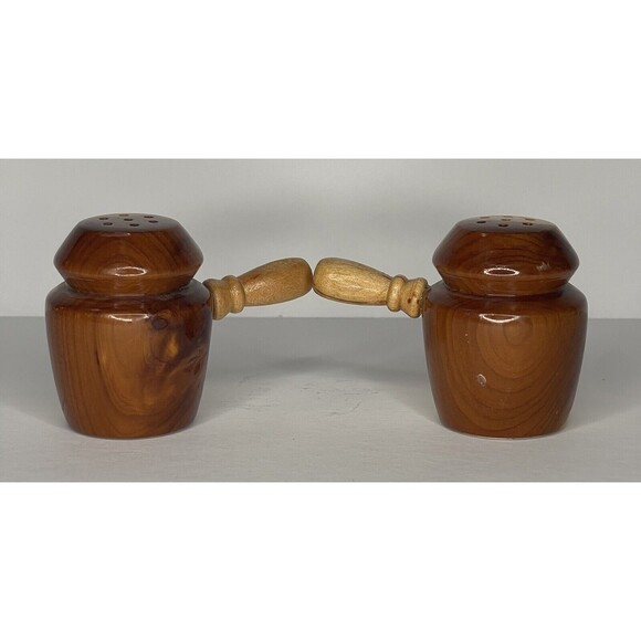 VintageSouvenir Wooden Cooking Pot Salt & Pepper Shakers Mesquite, Texas - Picture 3 of 5